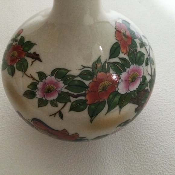 Japanese Kutani ceramic porcelain budvase hand decorated flowers ducks 6" tall - Picture 3 of 6